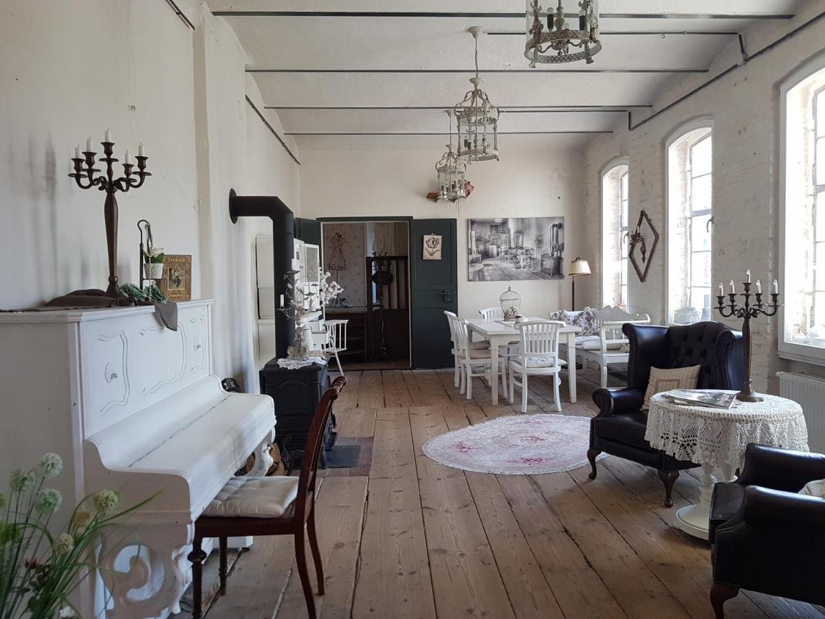 Alte Lebkuchenfabrik Bed & Breakfast Kremmen Exterior photo